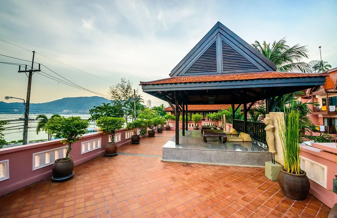 Seaview Patong Hotel-1
