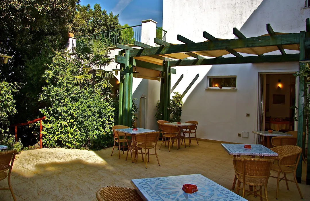 Hotel Vittoria-1