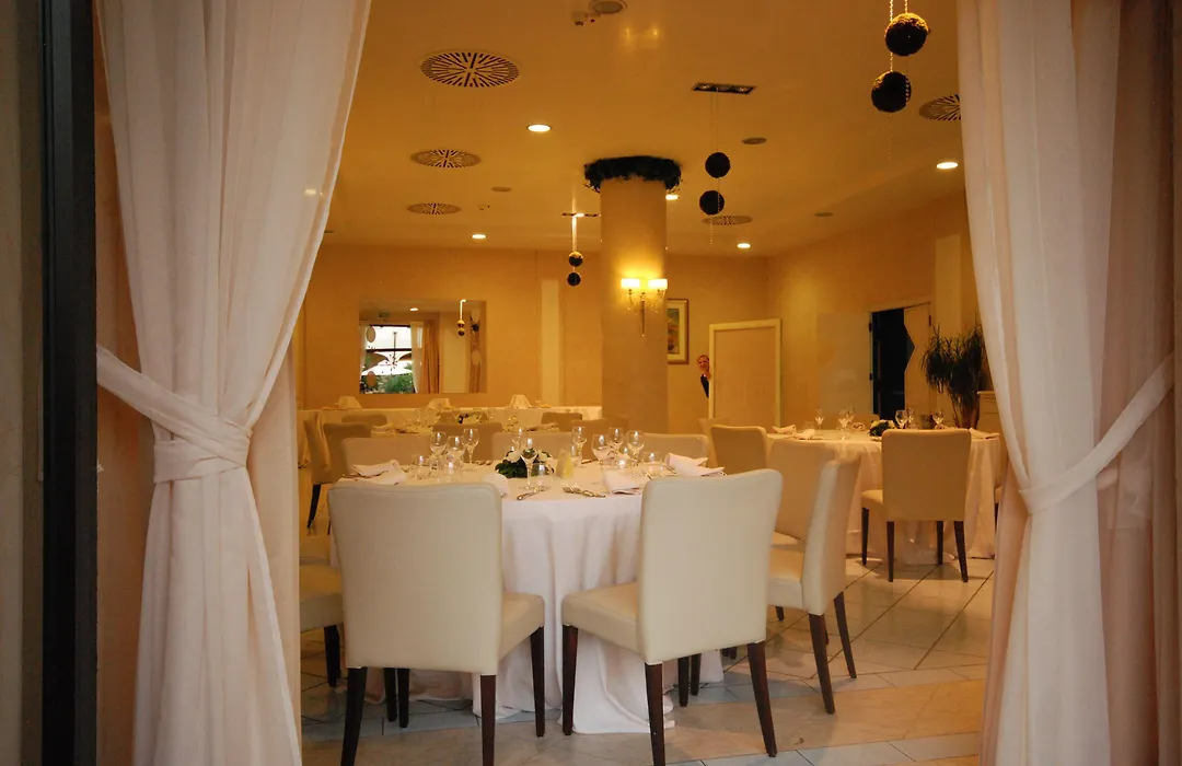 Mahara Hotel & Wellness-1