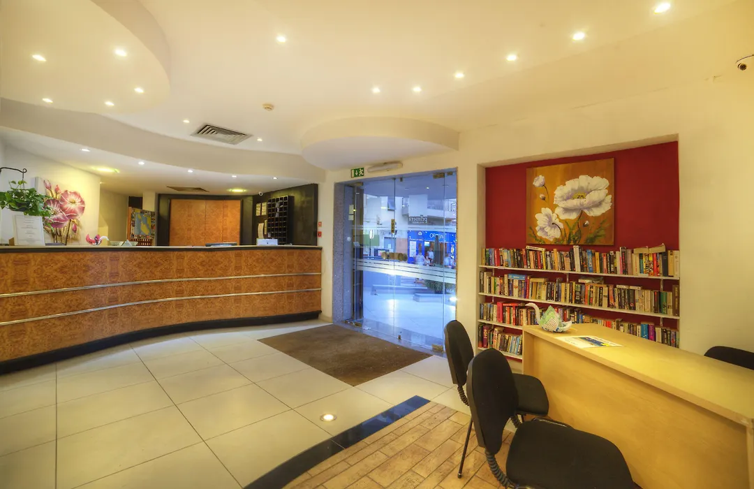 Primera Hotel-1