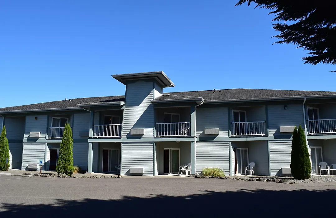 Dew Drop Inn-1