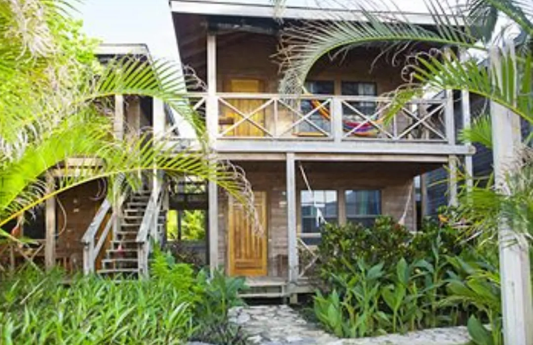Las Rocas Resort And Dive Center-1