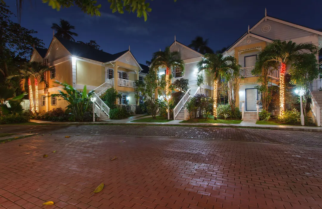 Villa Beach Cottages-1
