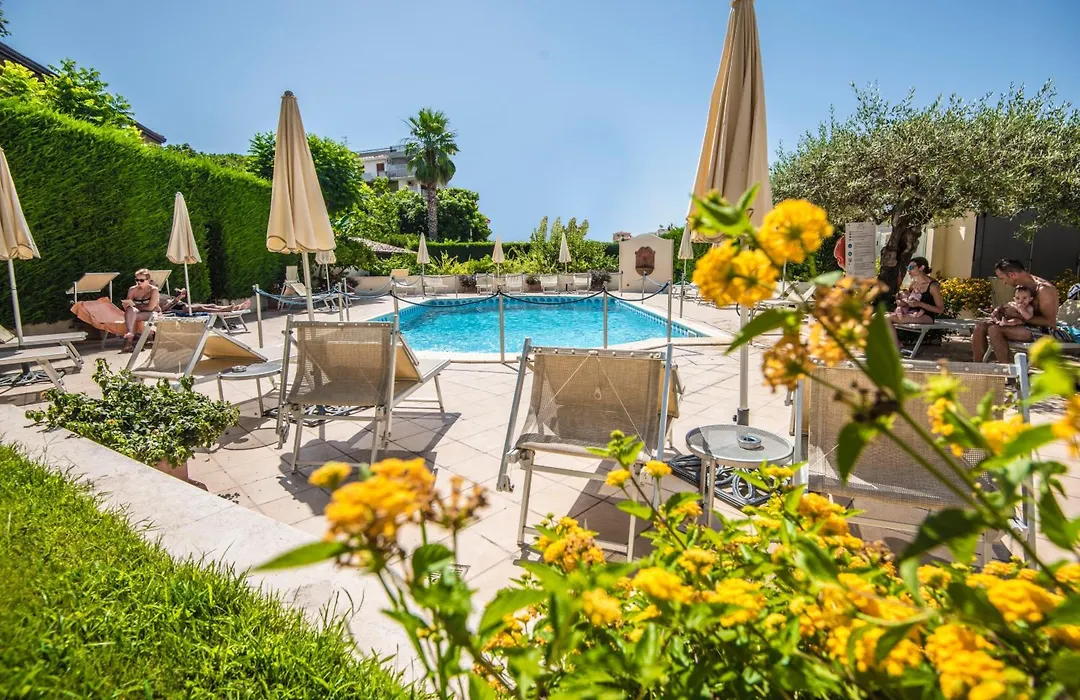 Villa Daphne-1