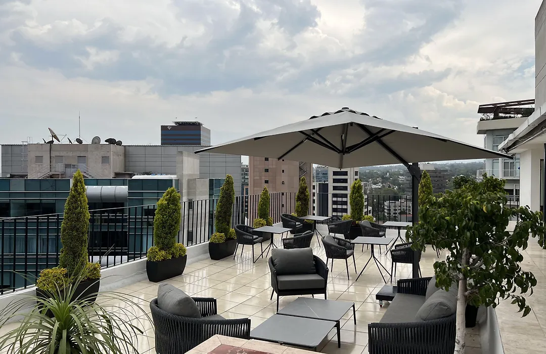 St Isidro Suites Corporate Housing Spa & Wellness Center-1