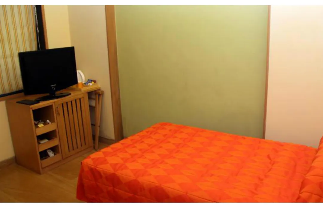 The Shalimar Hotel, Kemps Corner-1