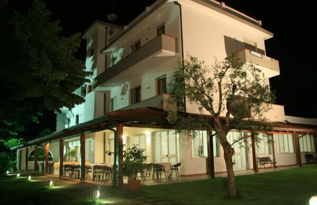Hotel La Bussola-1