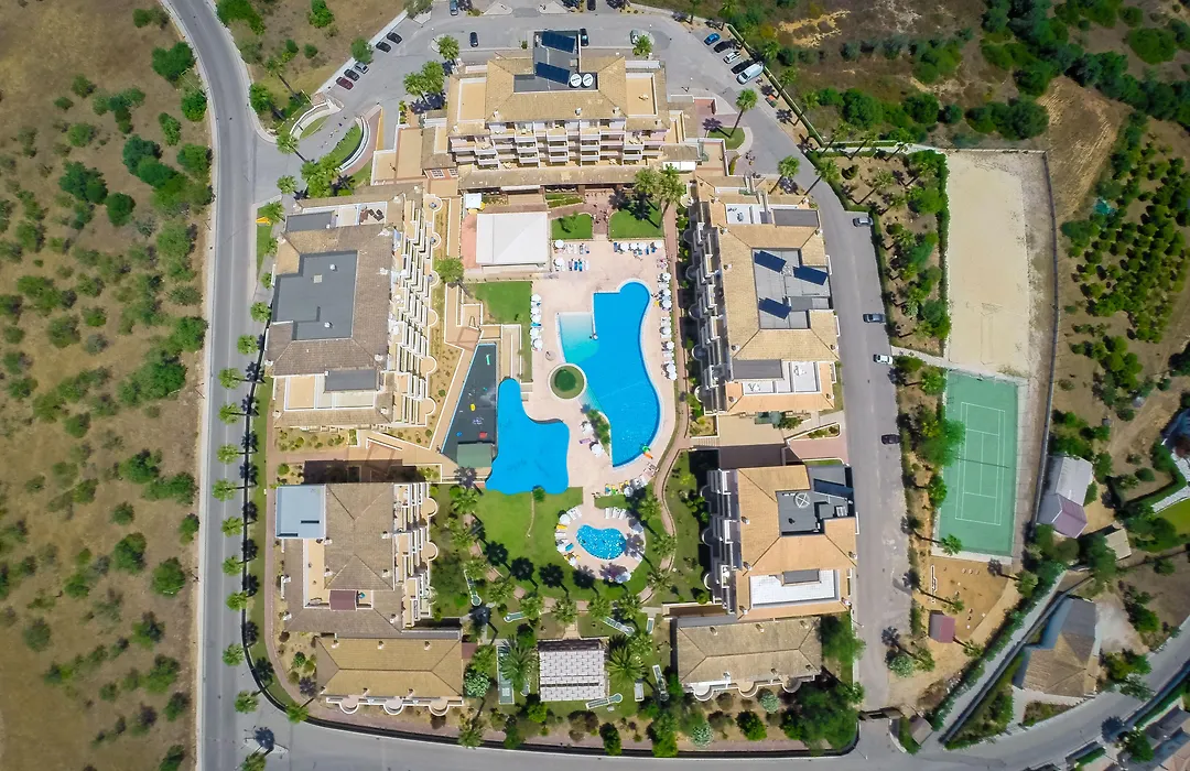 Vitors Plaza-1