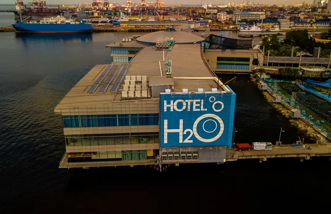 Hotel H2O-1