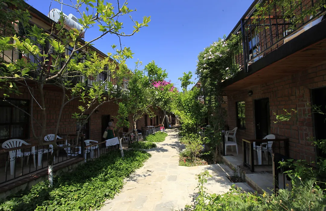 Leda Beach Hotel-1