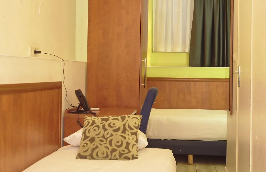 The Townhouse Hotel-1