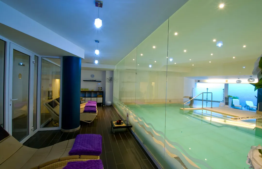 Hotel Oasi Wellness&Spa-1