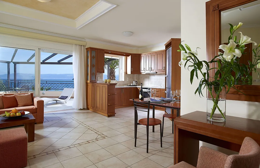 Avantis Suites Hotel-1