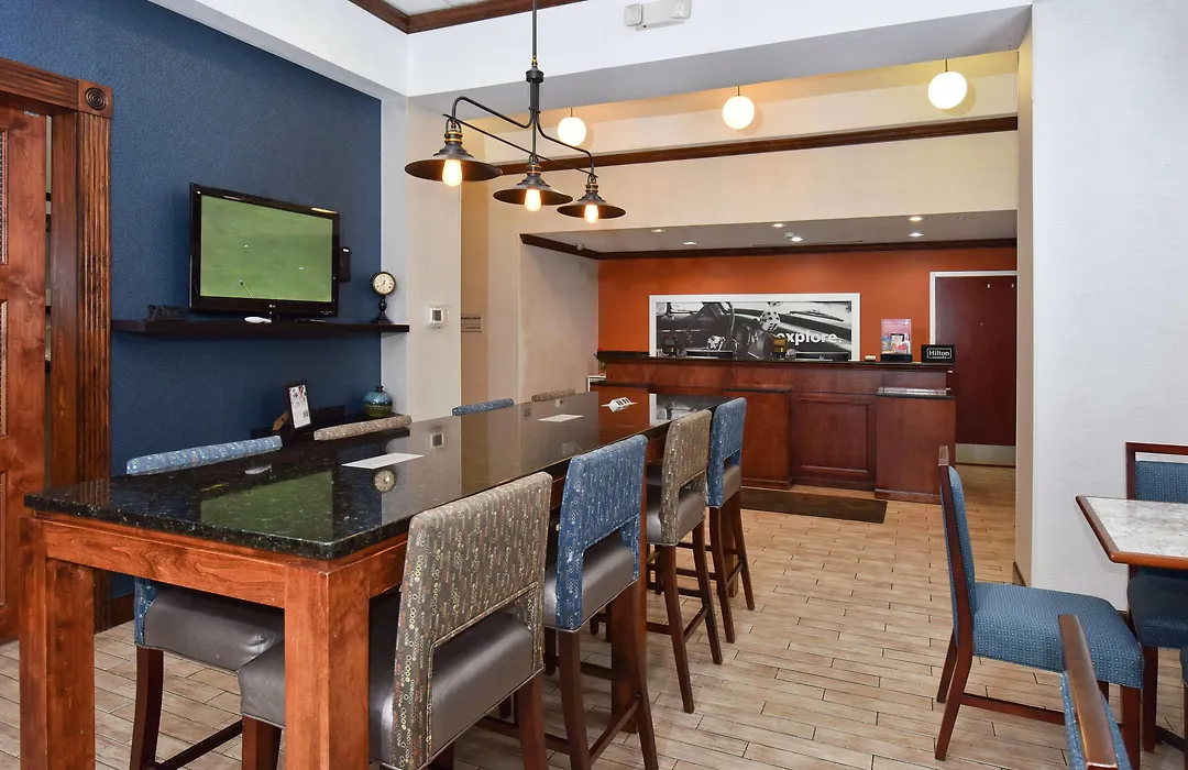 Hampton Inn Alexander City-1