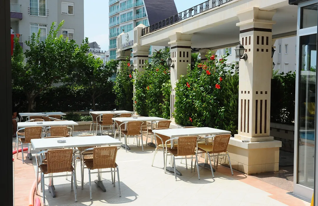 Hotel Royal Hill-1
