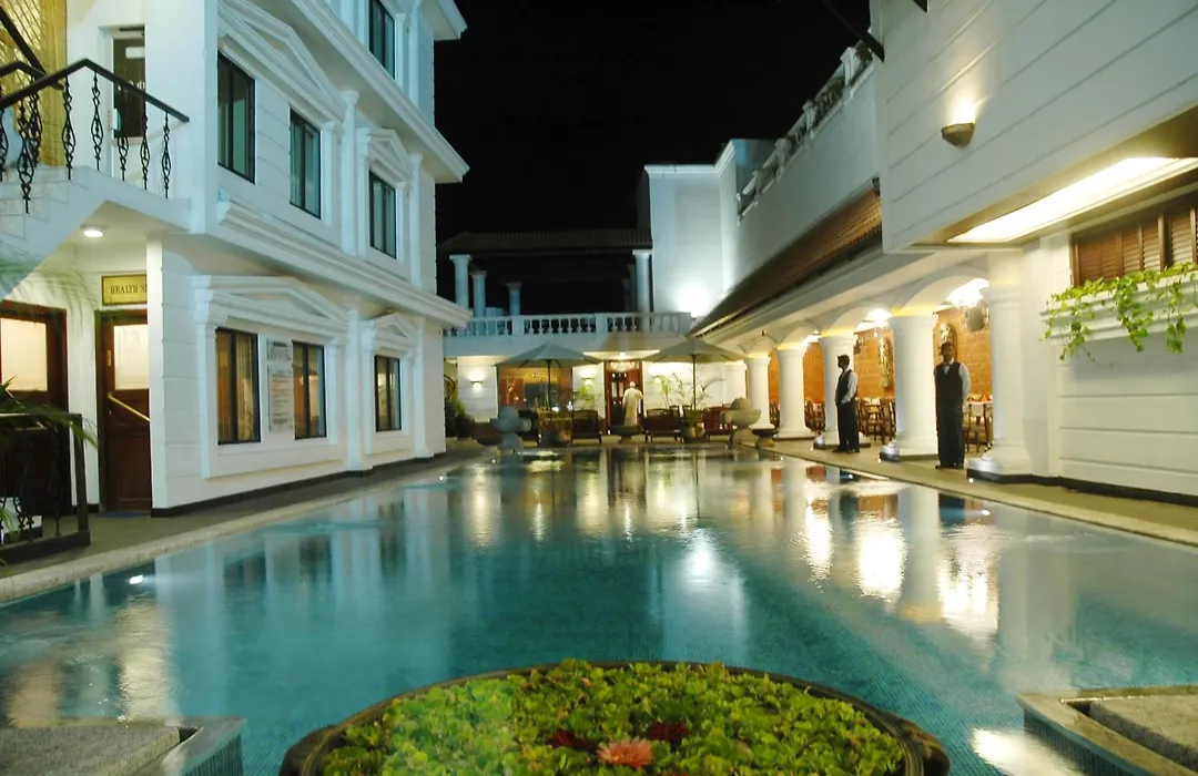 Anandha Inn Convention Centre And Suites-1