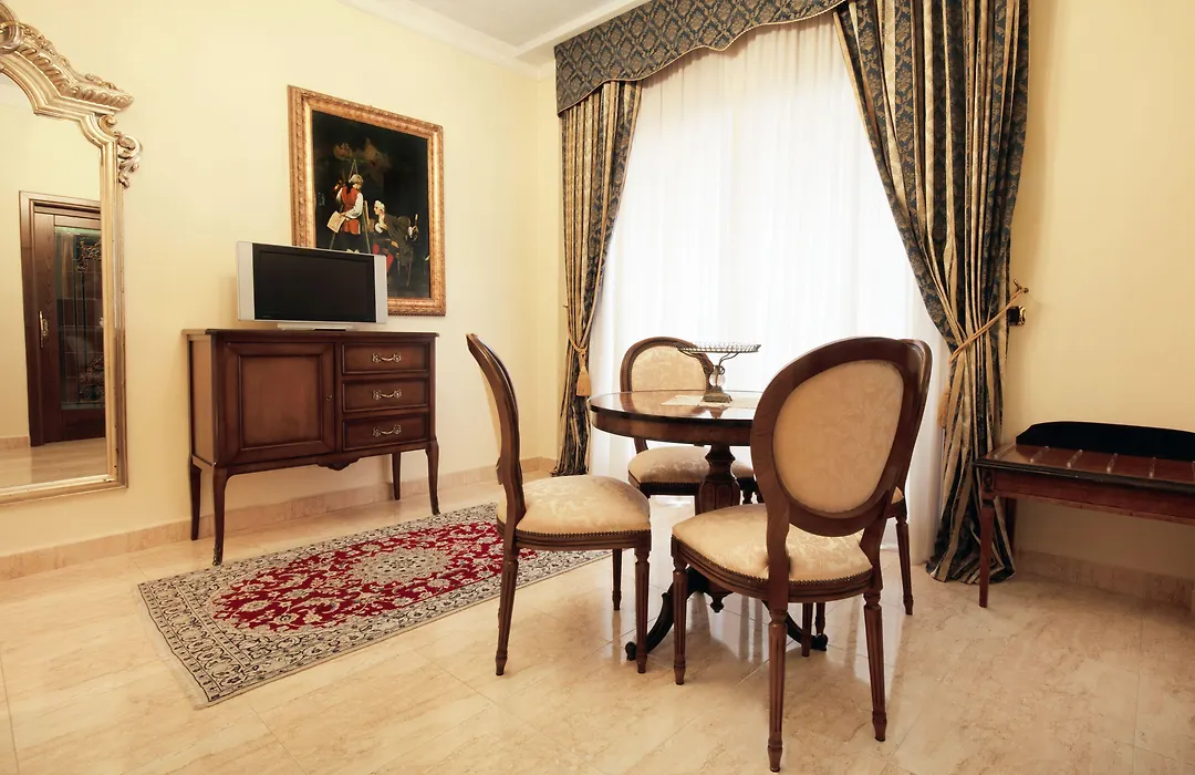 Grand Hotel President-1