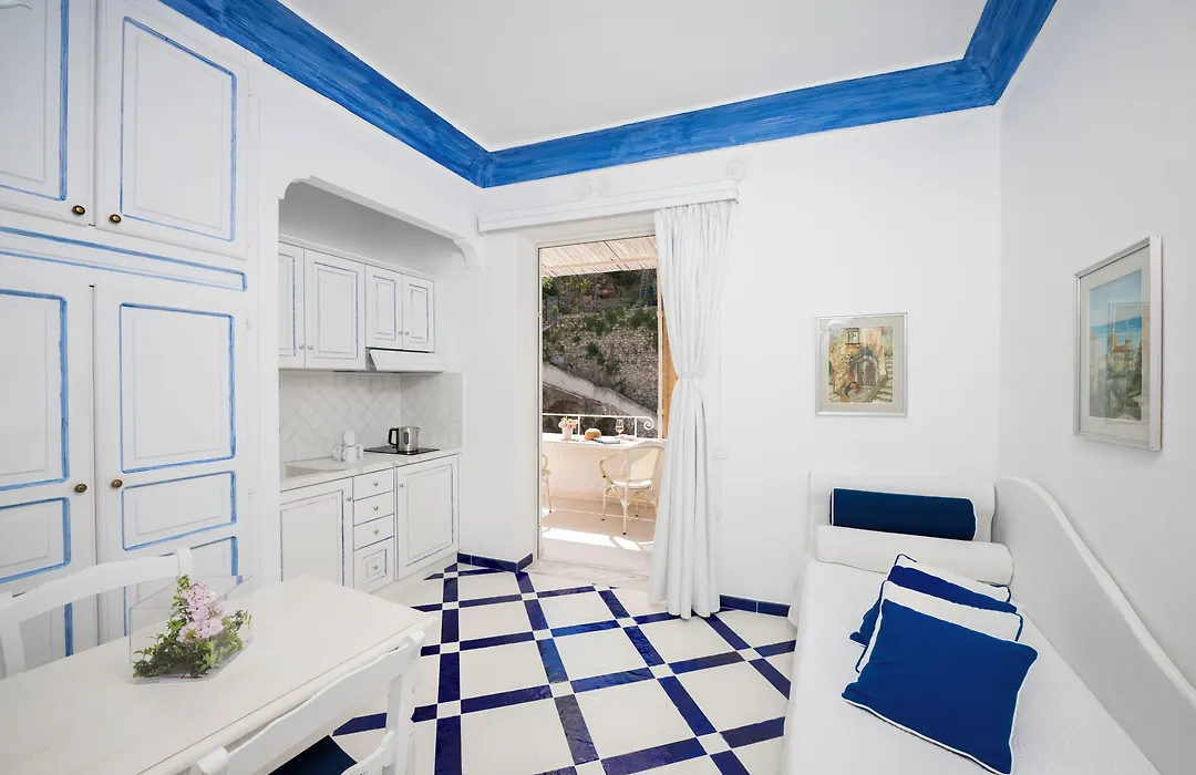Villa Flavio Gioia-1