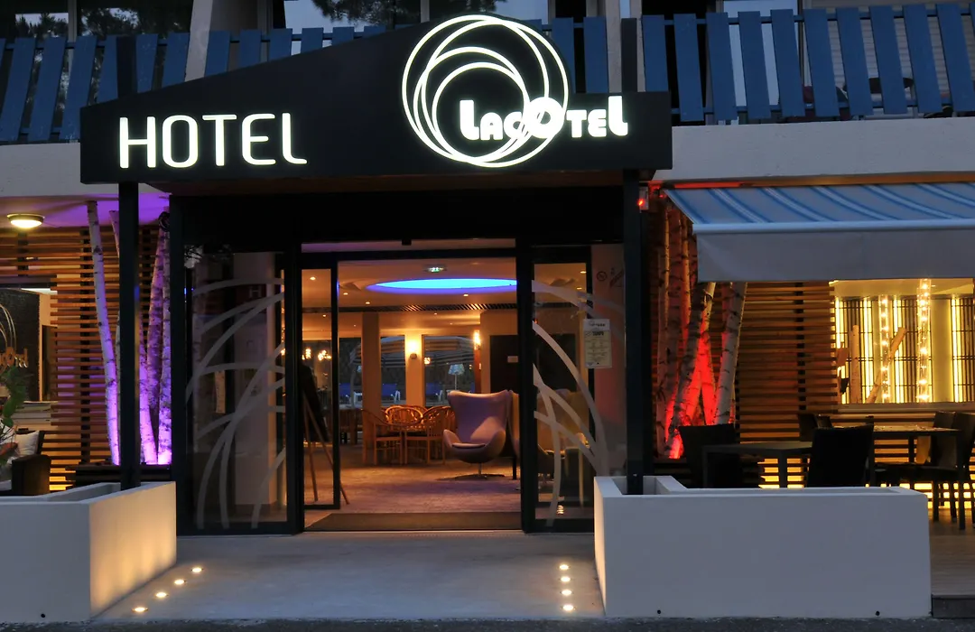 Hotel Logis Lacotel-1