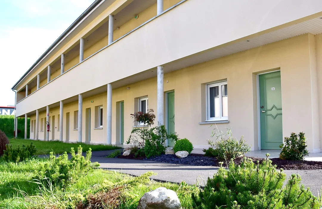 Logis Hotel Des Sources-1