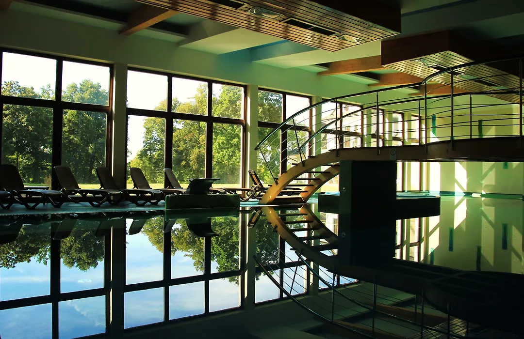 Dwor Kombornia Hotel&Spa-1