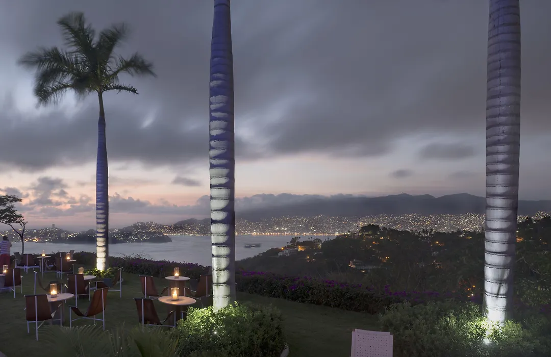 Encanto Acapulco-1
