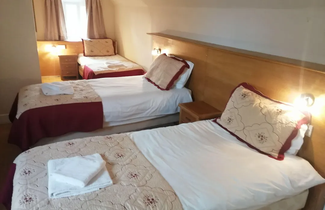 Cumberland Hotel-1