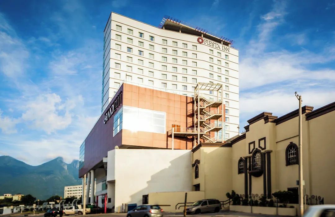 Fiesta Inn Monterrey Tecnologico-1
