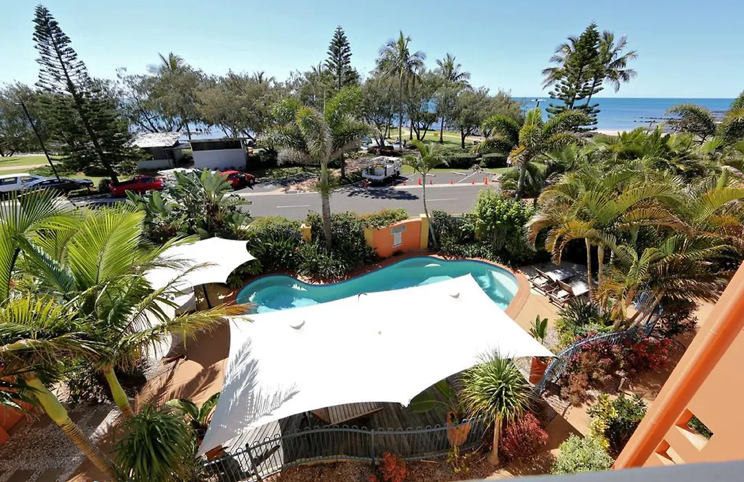 Kacy'S Bargara Beach Motel-1