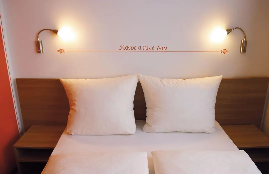 Orange Hotel Und Apartments-1