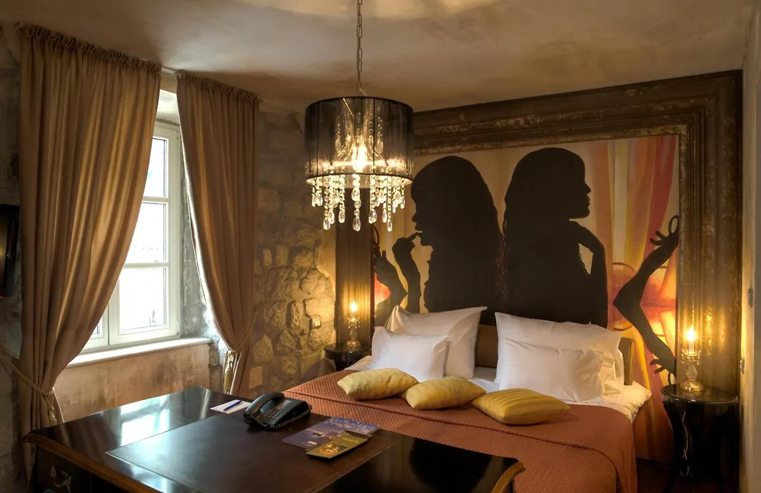Boutique Hotel Astoria-1
