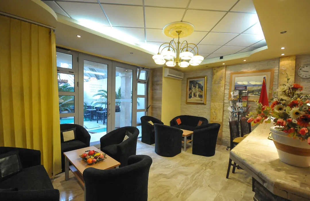 Hotel Oaza-1