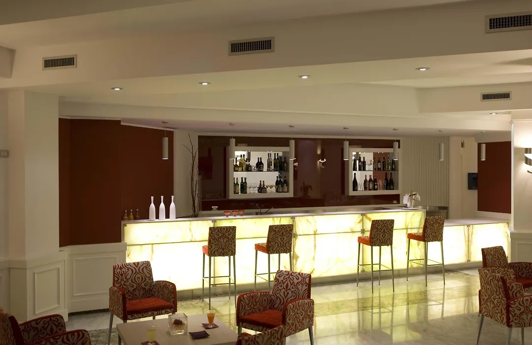 JR Hotels Oriente Bari-1