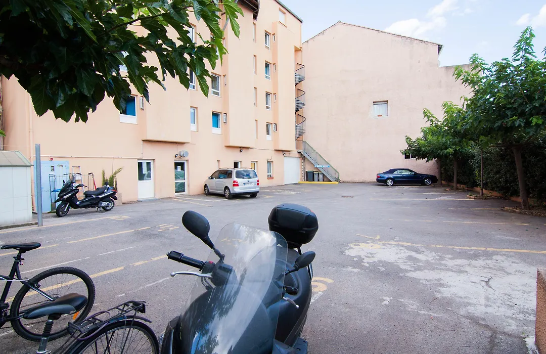B&B Hotel Sete Centre Gare-1