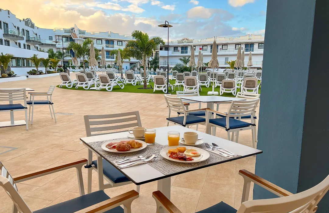 Hotel Cordial Marina Blanca-1