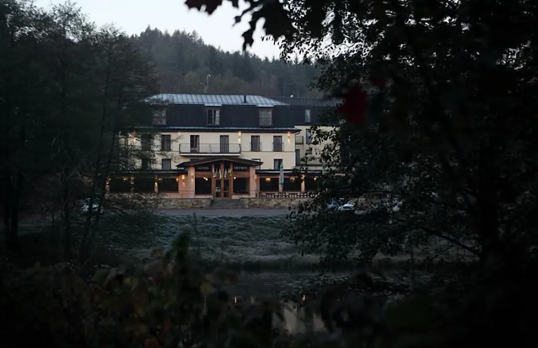 Hotel Ostrov-1