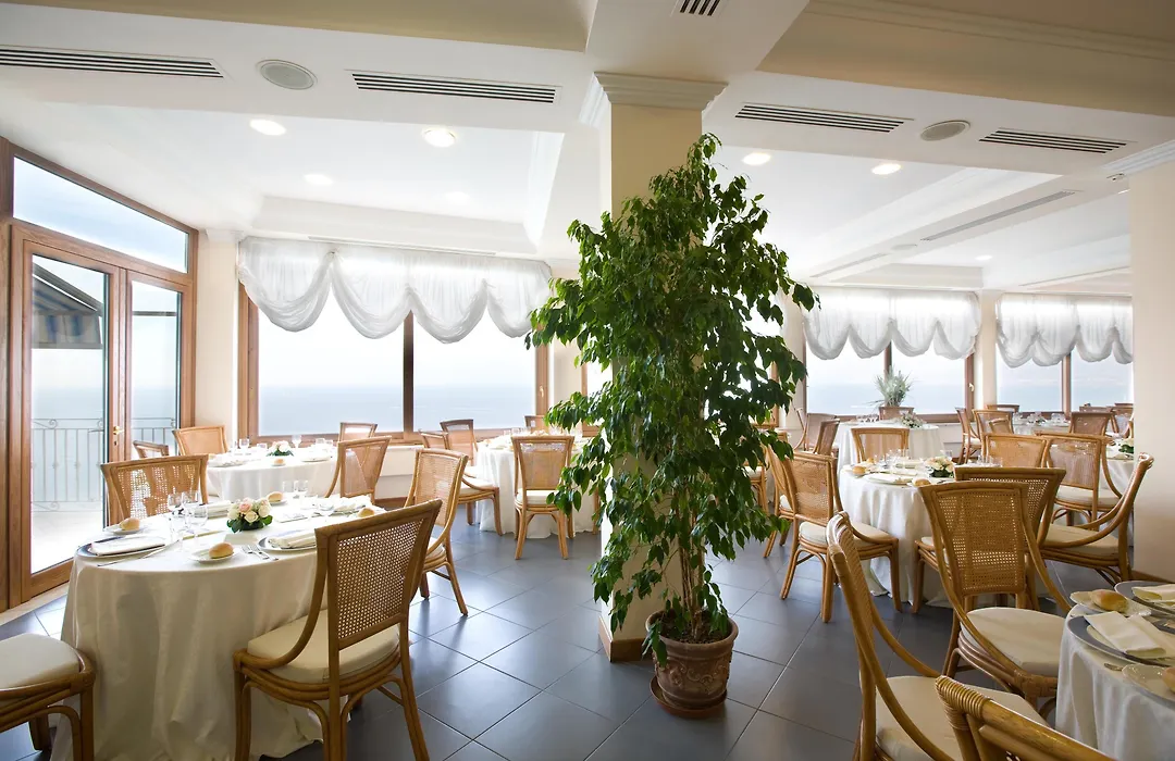 Hotel Sporting-1