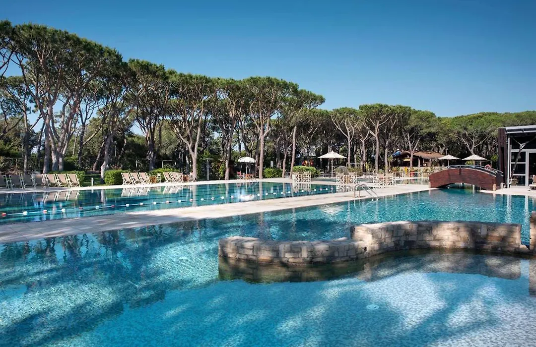 Riva Del Sole Resort & Spa-1