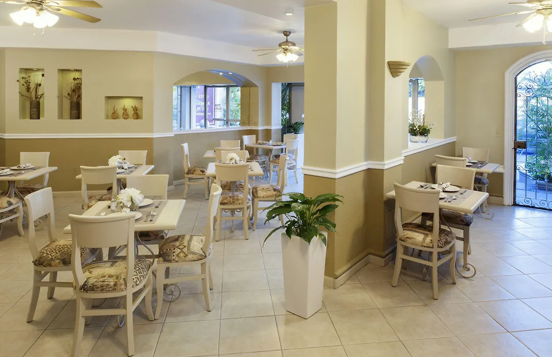 Hotel & Suites Quinta Magna-1