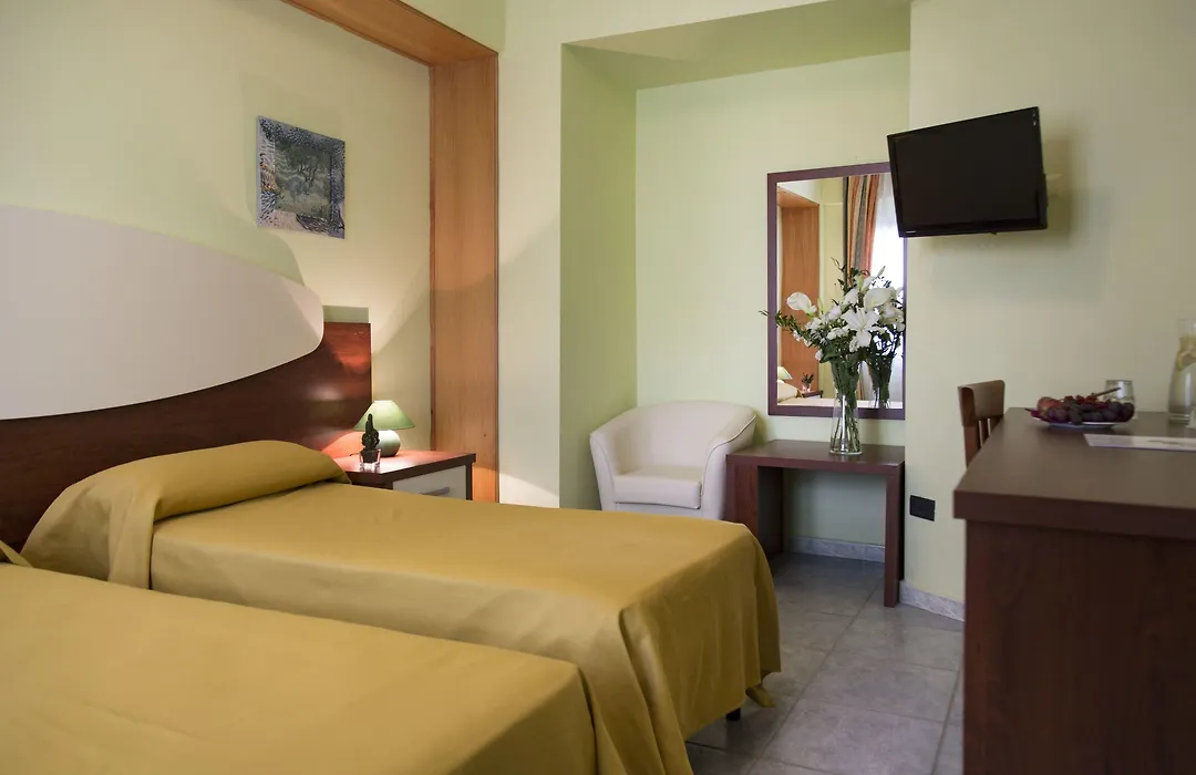 Hotel Village Paradise-1