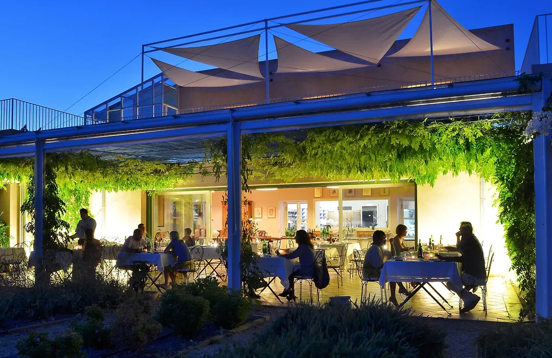 La Foresteria Planeta Wine Resort & Beach Club-1