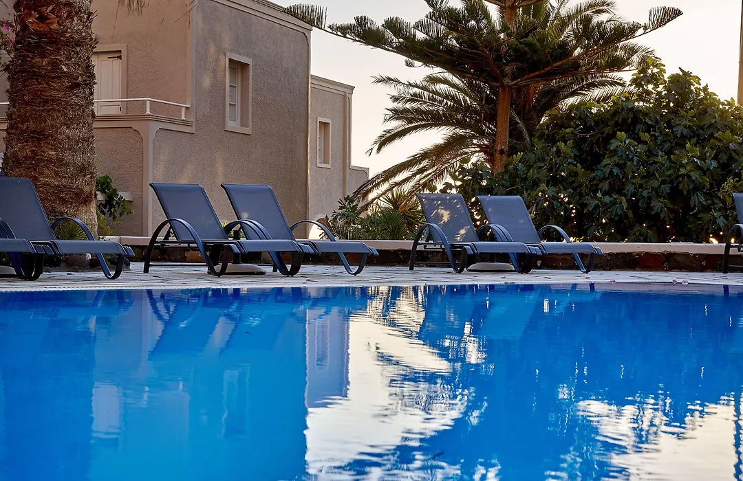 Terra Blue Santorini-1