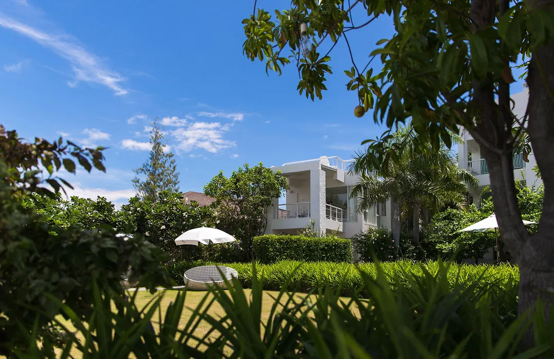 Verano Beach Villa-1