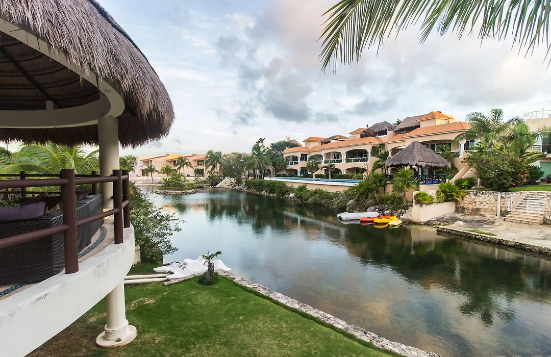 Coral Maya Stay Suites-1