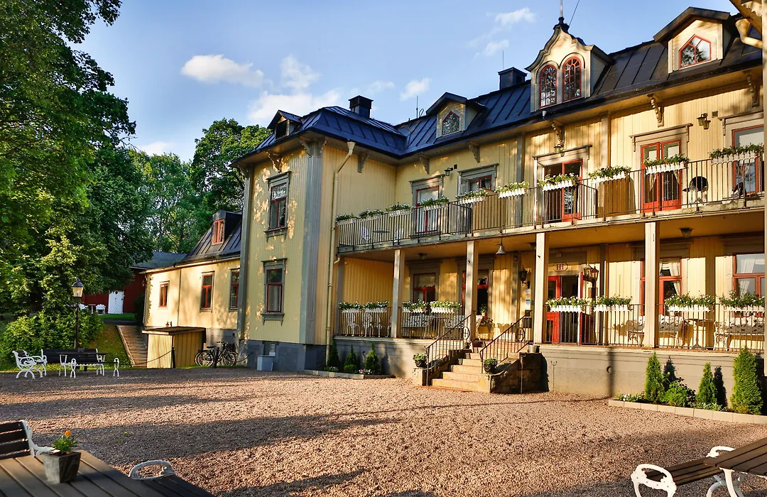Hennickehammars Herrgard-1