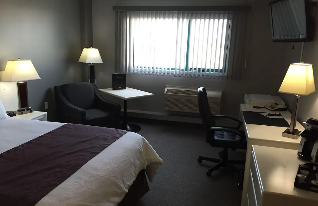 Lakeland Inn Hotel-1