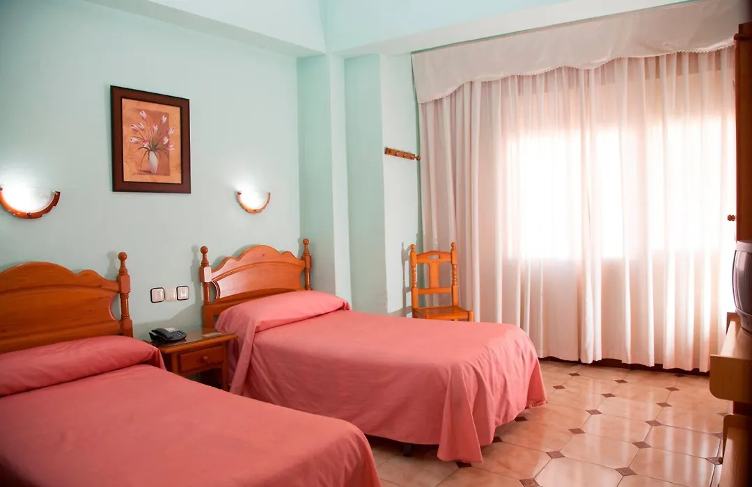 Hostal París-1