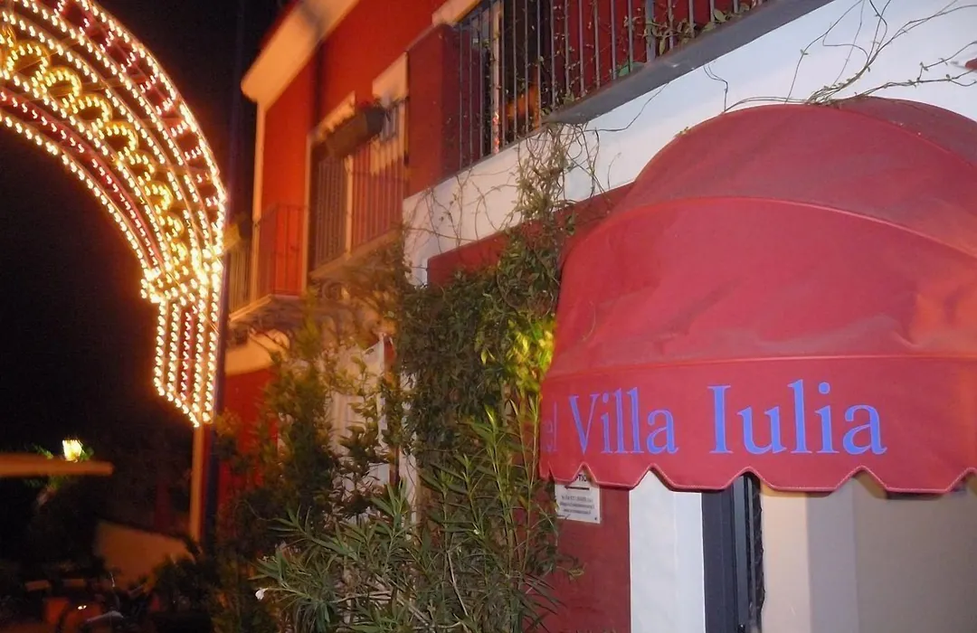 Hotel Villa Iulia-1