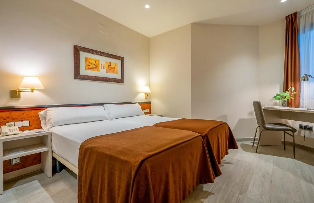 Hotel Glories-1