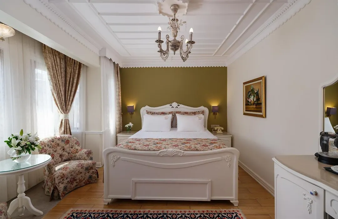Alzer Hotel-1